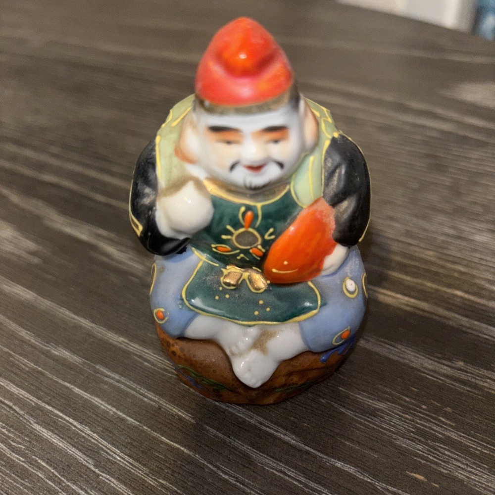 JAPANESE KUTANI SATSUMA MORIAGE EBISU PROSPERITY WEALTH 7 LUCKY GOD FIGURINE